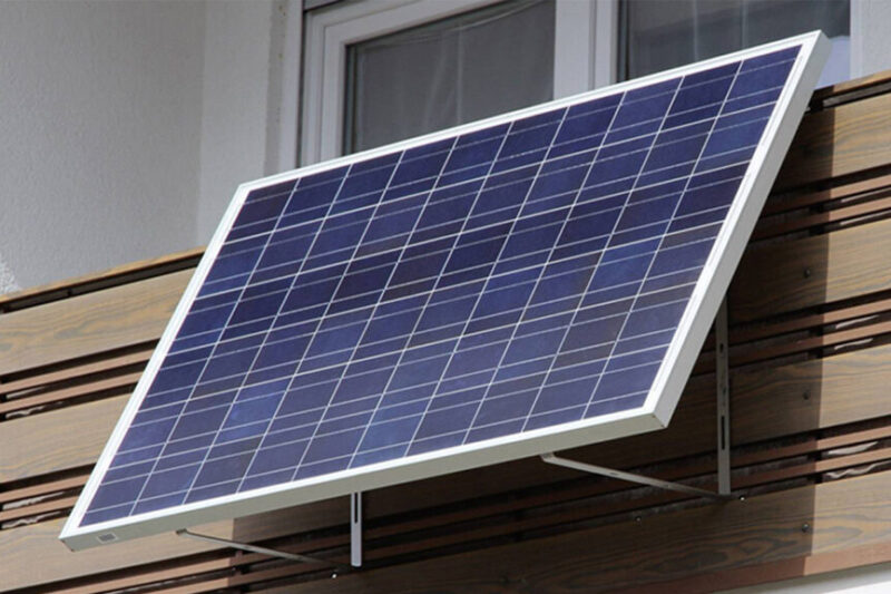 7 Best Balcony Solar Panel Kits for Apartments in 2026