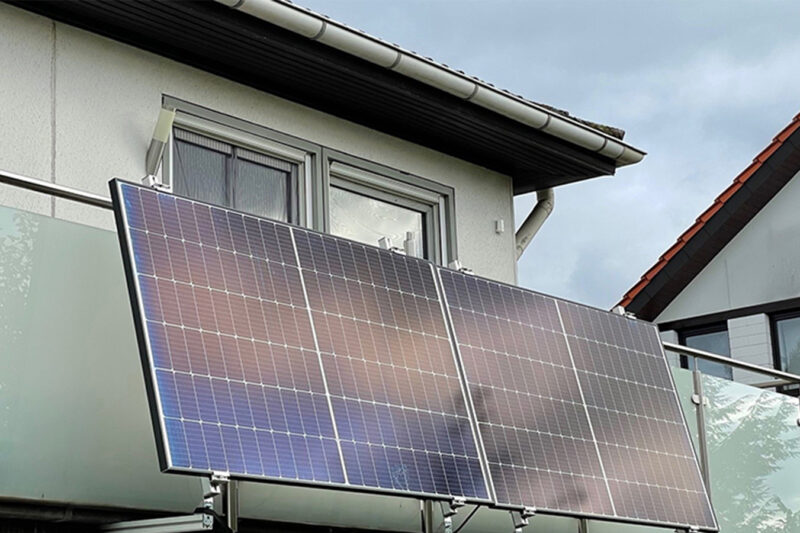 5 Best Portable Solar Panels for Apartment Balconies in 2026