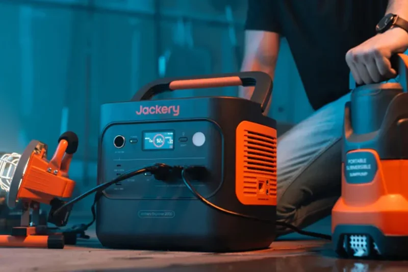 8 Best Emergency Solar Backup Systems for Apartments in 2026